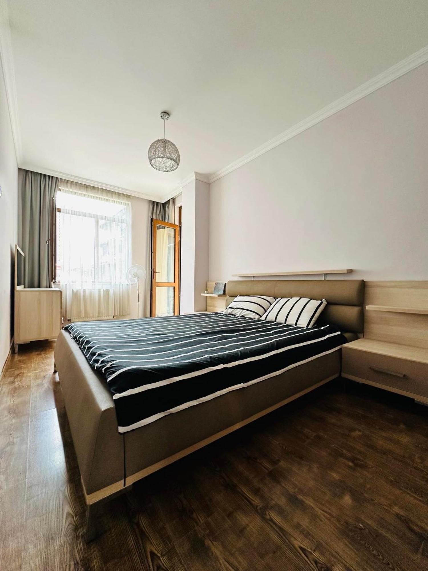 Apt On Gorgasali 94 Apartamento Batumi Exterior foto